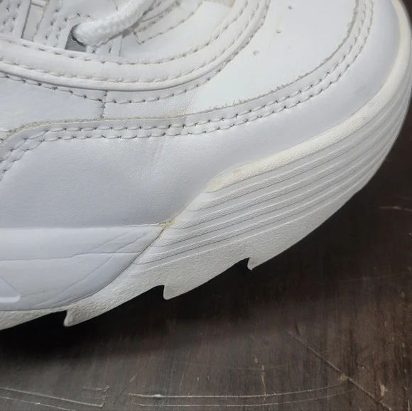 FILA Disruptor II Premium (Wmns 8) Fast Shipping - Picture 13 of 16